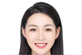 教你手机就能制作证件照，这个简单方法，一学就会图片