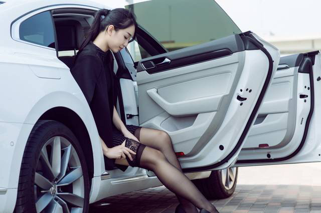 ־ǿ��΢��΢������������ˣ�