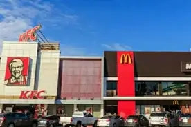 麦当劳与肯德基的美食对比图片，看完就清楚下次去吃该怎么选了！图片