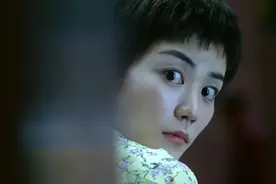 不必苛求少女感，她也照样美到让人词穷图片