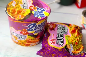同样是速食，为啥自嗨锅卖不过方便面？4个原因是关键，了解一下图片