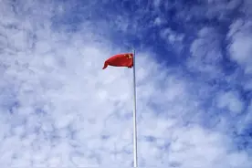 百年铁锤与镰刀的故事 如钢似铁图片