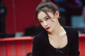 《浪姐》晒新春私照合集，众姐姐大秀身材，阿兰是一股清流图片