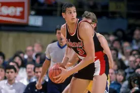 NBA经典语录：当我的名字在乔丹前面喊出来，是我最荣耀的时刻图片