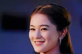 康有为四世外孙女，中外混血气质美女，从校花到队花，美出天际图片