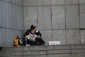 13岁少年从暴徒刀口下幸存：遭遇暴力后，人会变成下一个凶手吗图片