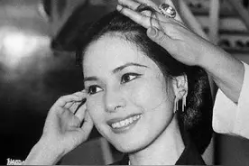 58岁看上19岁日本姑娘，印尼总统好任性，直接娶回家做四夫人图片