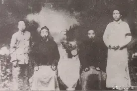 1950年，76岁老人找到县政府：毛泽东来信，我两子一孙皆为烈士图片