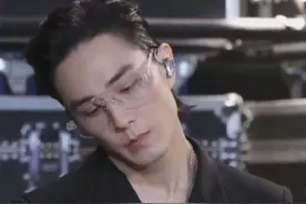再看《披荆斩棘的哥哥》，发现他们是来教我们做发型的图片