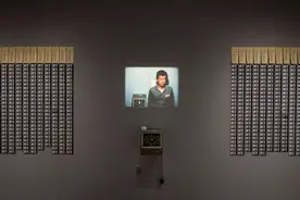 不被理解的行为艺术是有一段特别的含义图片