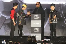 MAMA投票涉嫌辱华，20多家韩团粉丝停止投票抵制，错误并非第一次图片