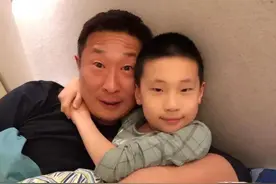 为名利两度遭遇丧子之痛？难怪他身价翻倍后将幼子宠上天图片