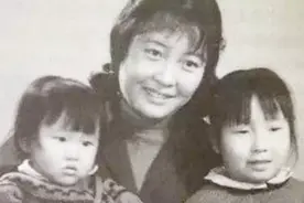 女子被外国丈夫抛弃后，靠包饺子养活2女儿，如今年赚30亿