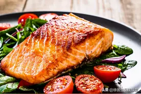 高血脂能吃鱼吗？内科院士告诉你：除了鱼，这3种食物最好也少碰图片