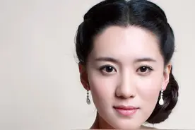 她有一双水汪汪的大眼睛（连载：《暗夜柔情》之七十）图片