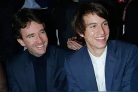 LV三太子堪比现实版王子，人帅多金专情，与大2岁女友日常太甜图片