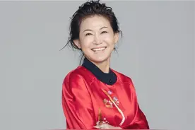 赵燕已取代陈丽华，成为北京女首富，没有背景的她是如何创业的图片