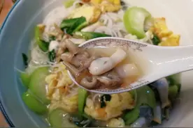 老蛏米粉汤，抓住盛夏的尾巴，再清凉一把图片