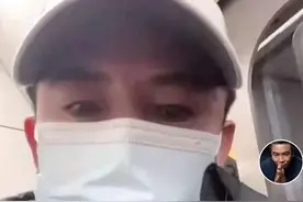 41岁《征服》韩跃平，衣着朴素，低调地铁出行，多次合作孙红雷图片