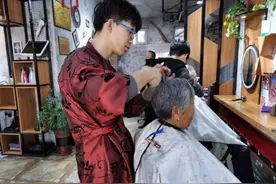江苏小伙开理发店，利用“免费理发”，年赚200万，你该好好学学图片