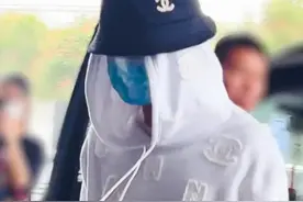 一博小王子出来炸街了图片