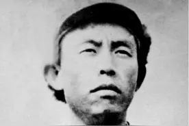 特等功臣雷宝森：带领战士击毁敌军坦克十一辆，默默回乡当服务员图片