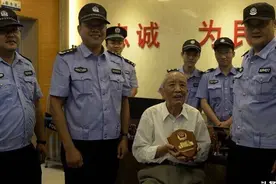 「说谍」建国初期，全程实景跟踪拍摄抓捕台湾特务的纪录片图片