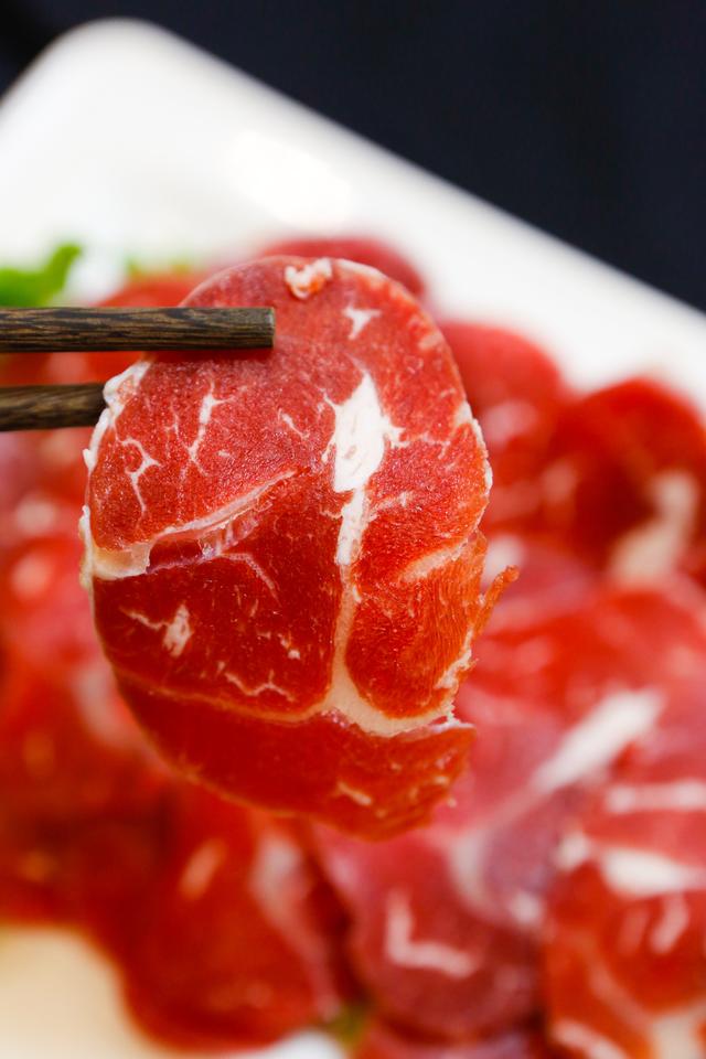 猪肚鸡可以放花胶吗 2026年猪肚鸡可以放花胶吗百度百科