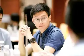 大学辅导员年收入曝光！网友：难怪名校博士生要去当辅导员了！图片