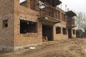 农村俗语“大房压小房，两眼泪汪汪”是什么意思？老话有道理吗？图片