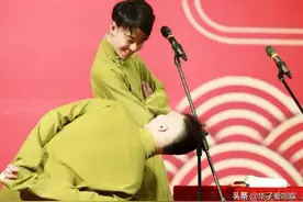 张云雷工作室微博被封后，首次与郭德纲现身，饭圈文化要不得图片