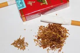 烟丝制成的水溶液，拿来养花有什么意义？图片