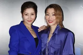 李嘉欣久违亮相变性感，爆肥14斤后上围暴增，腰快有郑秀文2倍粗图片