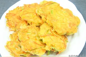 5道营养早餐饼，蔬菜、鸡蛋都有，拌上面粉就能烙，十几分钟上桌图片