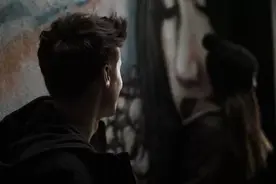 拔网线砸手机、锁家里，父母凭什么剥夺孩子在游戏里获得的快乐？图片