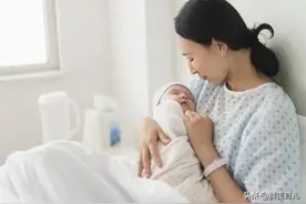 很多妈妈逐渐放弃给孩子喂奶，她们常说，这种感觉让她们很委屈图片