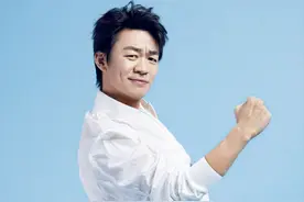 王宝强：母亲去世后，我陪父亲去相亲图片