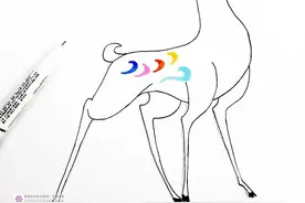 创意儿童画教程｜千年归来的九色鹿图片