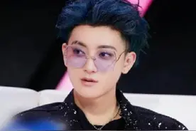 黄子韬奇葩上热搜居然是因为吃饭把门牙吃断我们真的服了图片