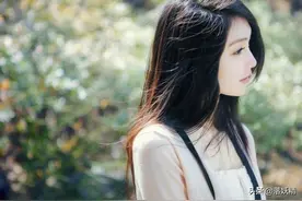 住在大儿媳家养老，小儿媳生儿子婆婆给五万，大儿媳直接送走婆婆图片