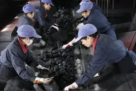 为何中国工人工资低？图片