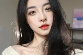 三招教你分辨女生喜欢你还是养鱼图片