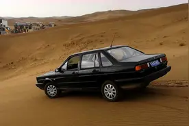 如果桑塔纳2000复产，内饰升级外观不变，售价17万你愿意买吗？图片