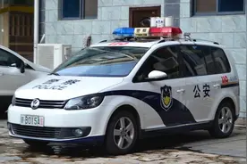 中国警车“大换血”！抛弃了大众丰田，新车尽显大国风范图片