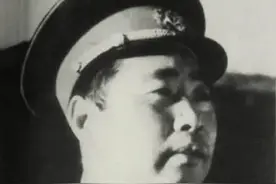 1952年，有位军长向上级反映：我能力弱，应降为正师级，结果如何图片