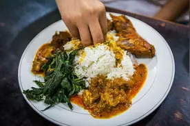 吃饭用手抓，上厕所也用手擦？印度人的胃还OK吗？图片