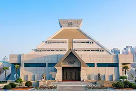 郑州现有2座国家一级博物馆，5座二级博物馆，1座三级博物馆图片