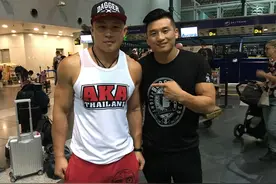 王赛张立鹏实力不逊于李景亮，中国散打队长：正常来打王赛优势大图片