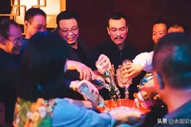 酒局人生，黄庭坚一句“不饮旁人笑我”道出生活哲理图片