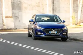 2021款现代伊兰特i30 Elite两厢版评测：能否与卡罗拉匹敌？图片